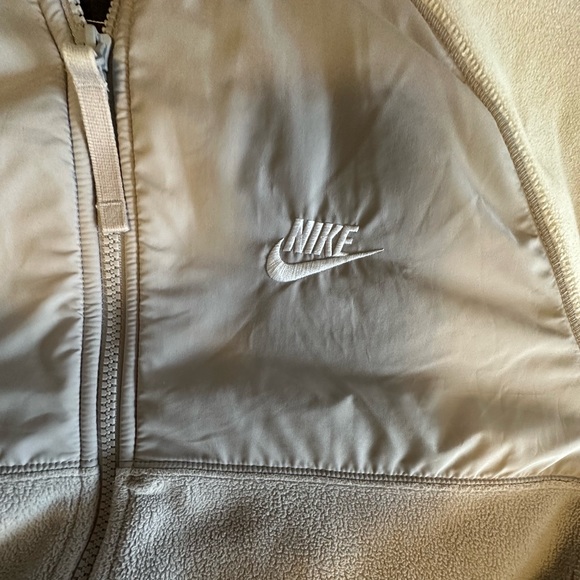 Nike zip up hoodie, size M - Picture 2 of 6